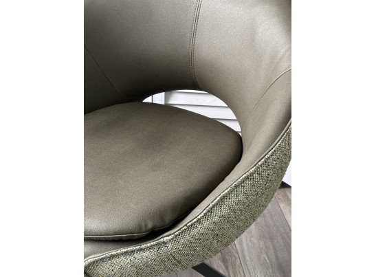 Стул ANABEL 360 град. поворот Зеленый F07-003-01 / MONTECRISTO 8421 / серый каркас, ®DISAUR