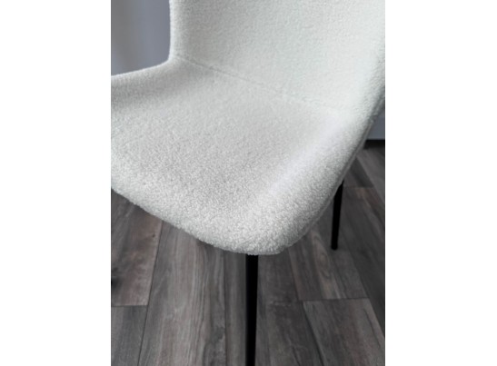 Стул RIYA UF992-01 Белый, teddy / черный каркас в Набережных Челнах