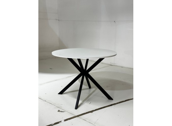 Стол ВЕГА D100 Белый, стекло/ черный каркас в Набережных Челнах