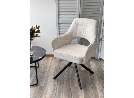 Стул GUARA 180 град. поворот. цвет бежево-белый RAVEN 22 / черный каркас, ®DISAUR в Набережных Челнах