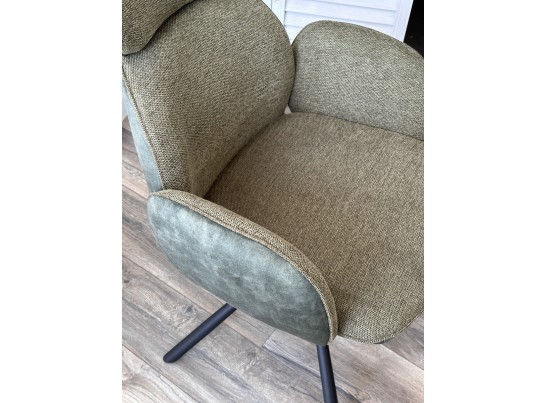 Стул VARDY 360 град.поворот. Brego-77 Зеленый, ткань/ 7525-156 Зеленый, велюр/Черный, ®DISAUR